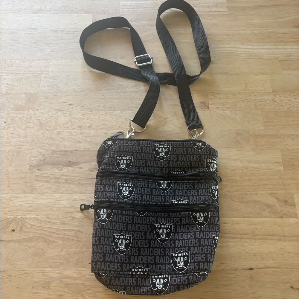 NFL Raiders purse
